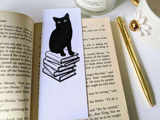 Black cat bookmark